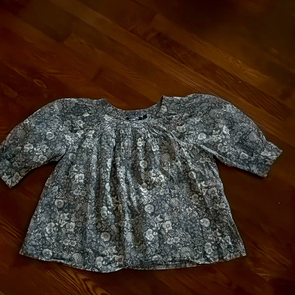 Studio Sanderson/Uniqlo print blouse